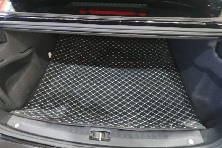 Used Volvo S90 2025 B5 Zhiyuan Luxury Edition Trunk