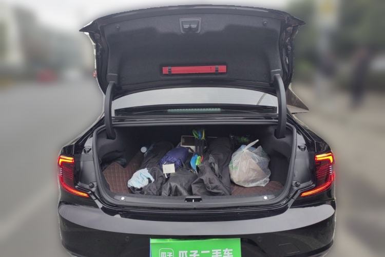 Used Volvo S90 2025 B5 Zhiyi Luxury Edition Trunk