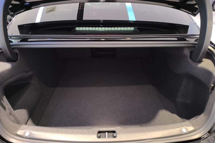 Used Volvo S90 2025 B5 Zhiyi Luxury Edition Trunk