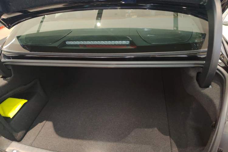 Used Volvo S90 2025 B5 Zhiyi Luxury Edition Trunk