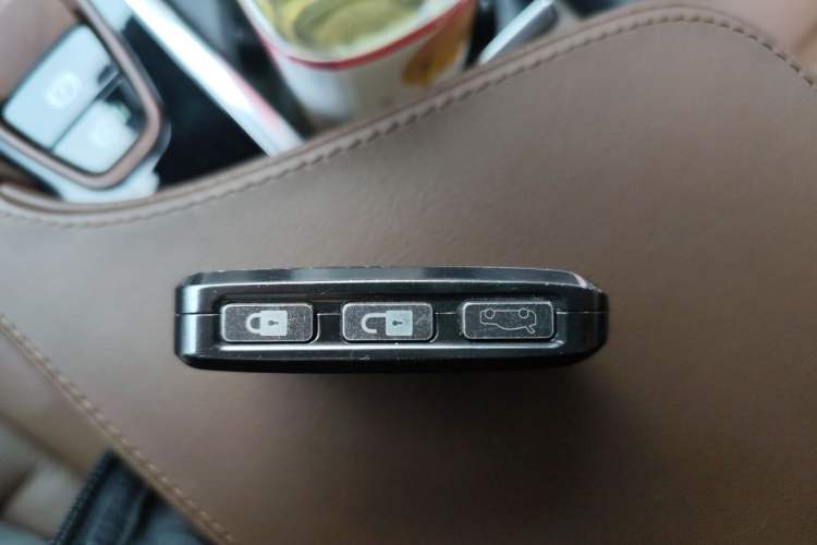 Used Volvo S90 2025 B5 Zhiyuan Luxury Edition Vehicle Key