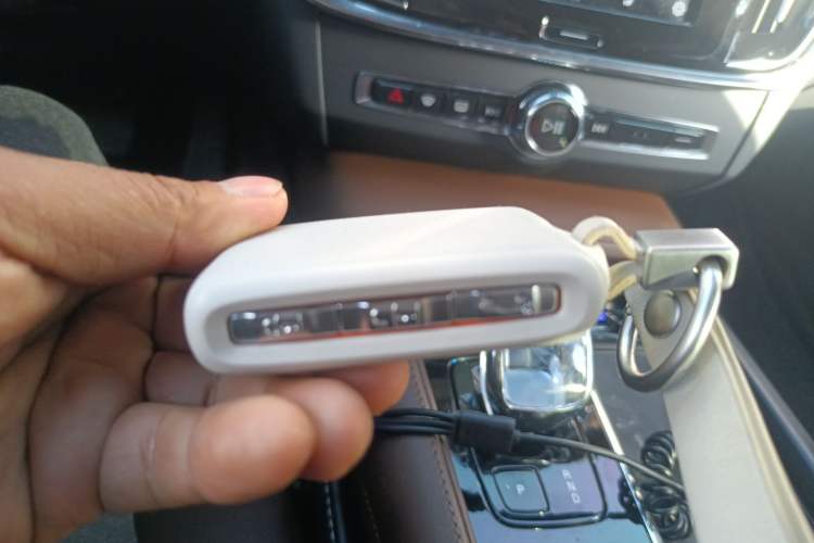 Used Volvo S90 2025 B5 Zhiyuan Luxury Edition Vehicle Key