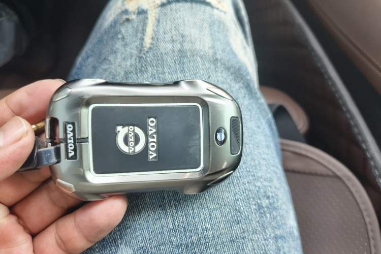 Used Volvo S90 2025 B5 Zhiyuan Luxury Edition Vehicle Key