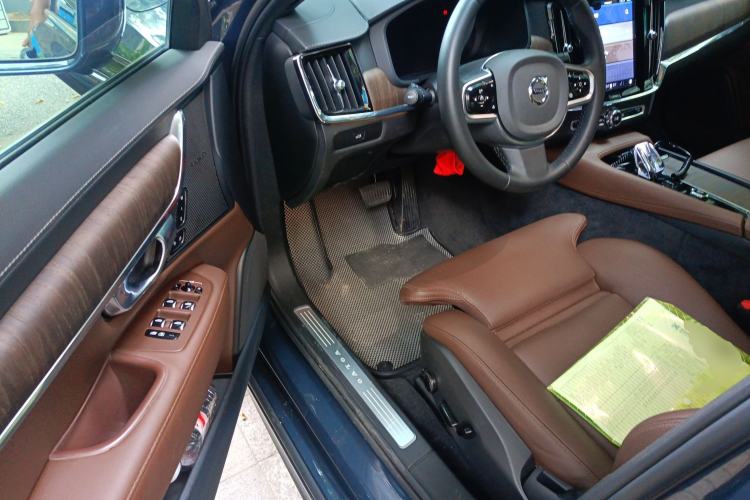 Used Volvo S90 2025 B5 Zhiyuan Luxury Edition Driver Seat