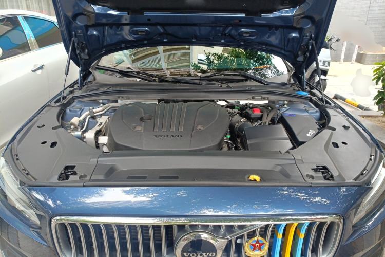 Used Volvo S90 2025 B5 Zhiyuan Luxury Edition Engine Bay