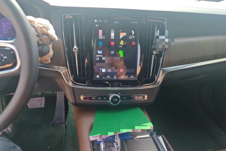 Used Volvo S90 2025 B5 Zhiya Luxury Edition Audio And AC Panel