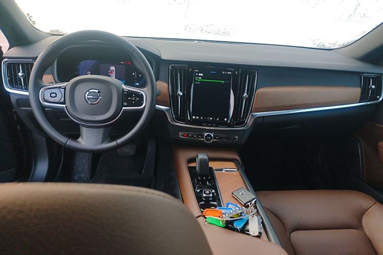 Used Volvo S90 2025 B5 Zhiyi Luxury Edition Center Console