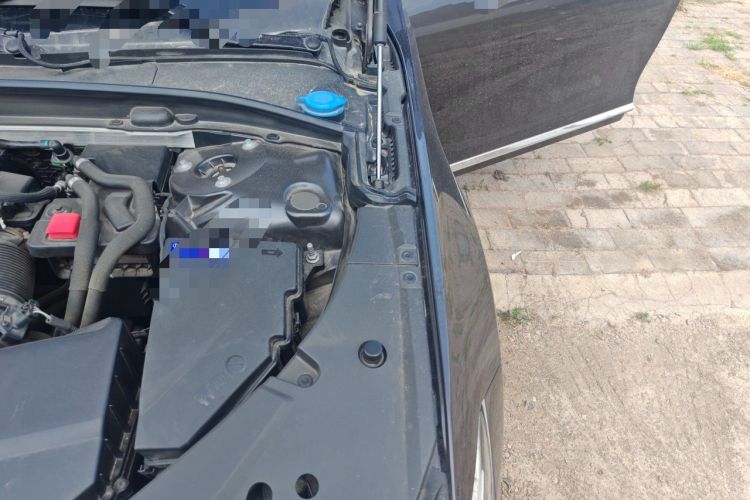 Used Volvo S90 2025 B5 Zhiya Luxury Edition Engine Bay Left