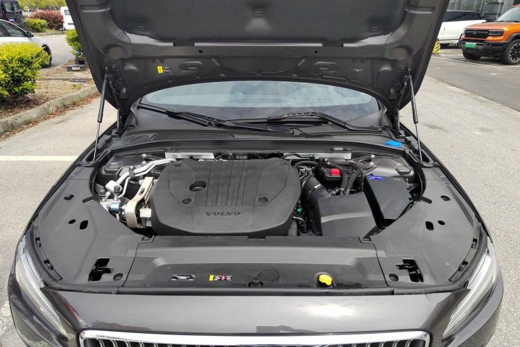 Used Volvo S90 2025 B5 Zhiyuan Luxury Edition Engine Bay