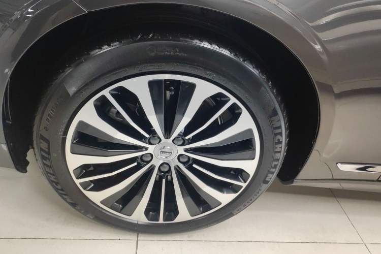 Used Volvo S90 2025 B5 Zhiyi Luxury Edition Exterior 4