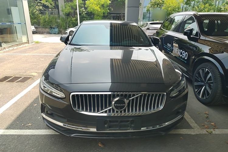 Used Volvo S90 2025 B5 Zhiya Luxury Edition Front