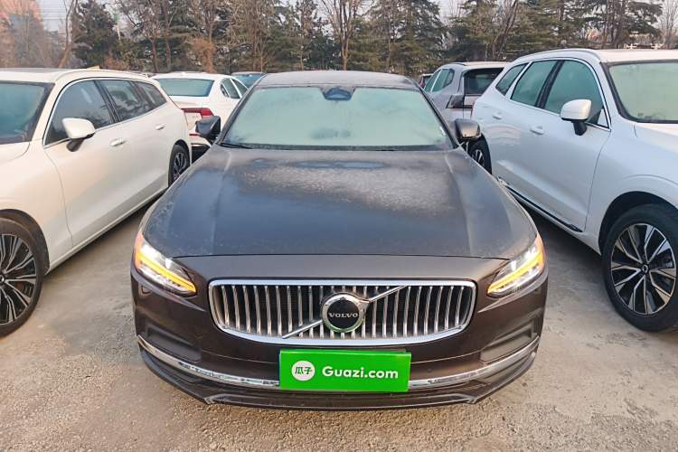 Used Volvo S90 2025 B5 Zhiyi Luxury Edition Front