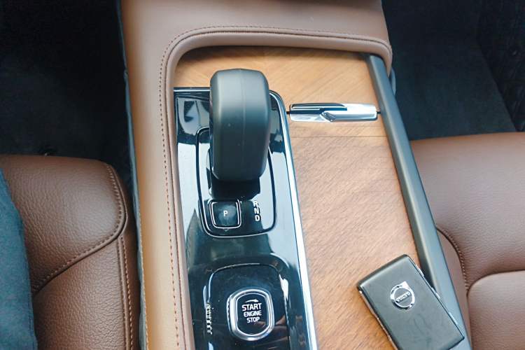 Used Volvo S90 2025 B5 Zhiyi Luxury Edition Gear Lever