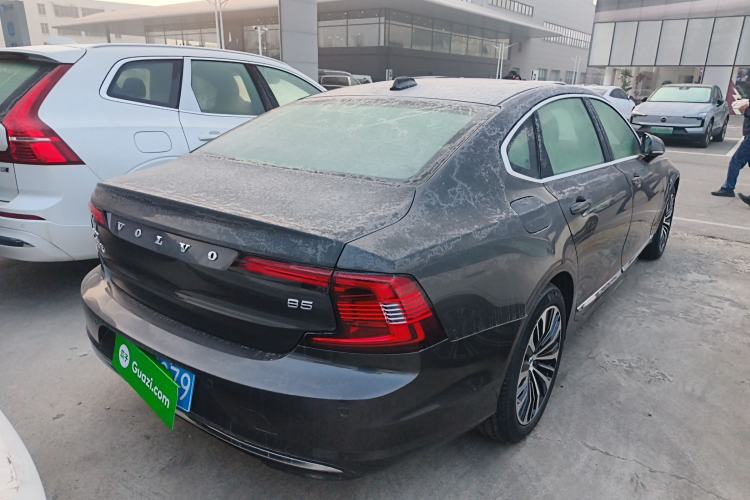Used Volvo S90 2025 B5 Zhiyi Luxury Edition Rear Right 45 Deg