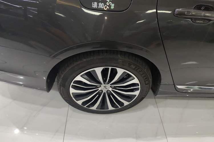 Used Volvo S90 2025 B5 Zhiyi Luxury Edition Right Rear Wheel Hub