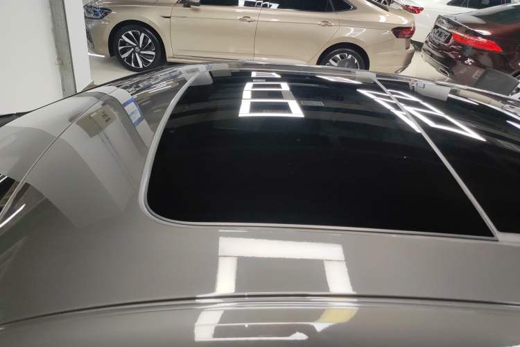 Used Volvo S90 2025 B5 Zhiyi Luxury Edition Roof