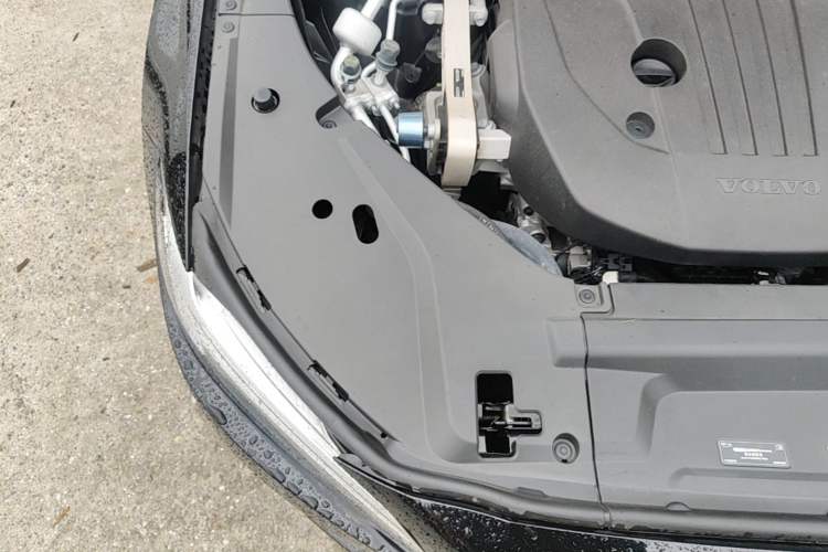 Used Volvo S90 2025 B5 Zhiyuan Luxury Edition Engine Bay Right