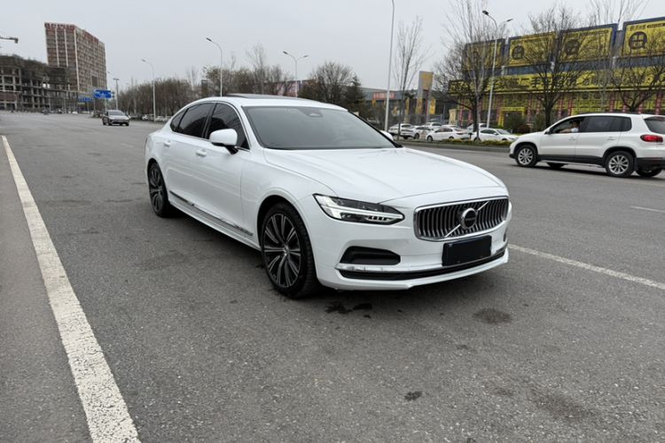 Used Volvo S90 2025 B5 Zhiyuan Luxury Edition Exterior 4