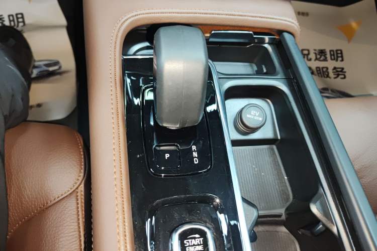 Used Volvo S90 2025 B5 Zhiyi Luxury Edition Gear Lever