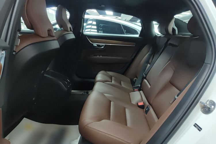 Used Volvo S90 2025 B5 Zhiyi Luxury Edition Interior 4
