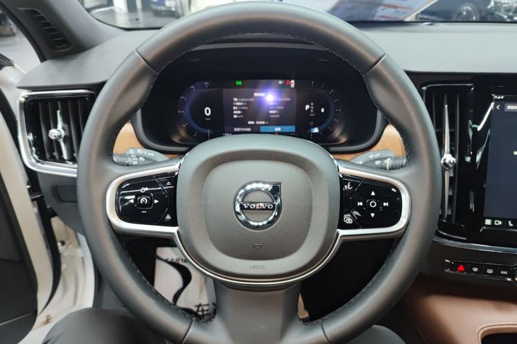 Used Volvo S90 2025 B5 Zhiyi Luxury Edition Steering Wheel