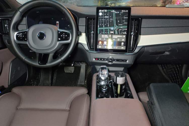Used Volvo S90 2026 B5 Zhiyuan Luxury Edition Audio And AC Panel
