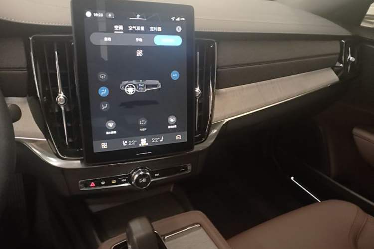 Used Volvo S90 2026 B5 Zhiyi Luxury Edition Audio And AC Panel