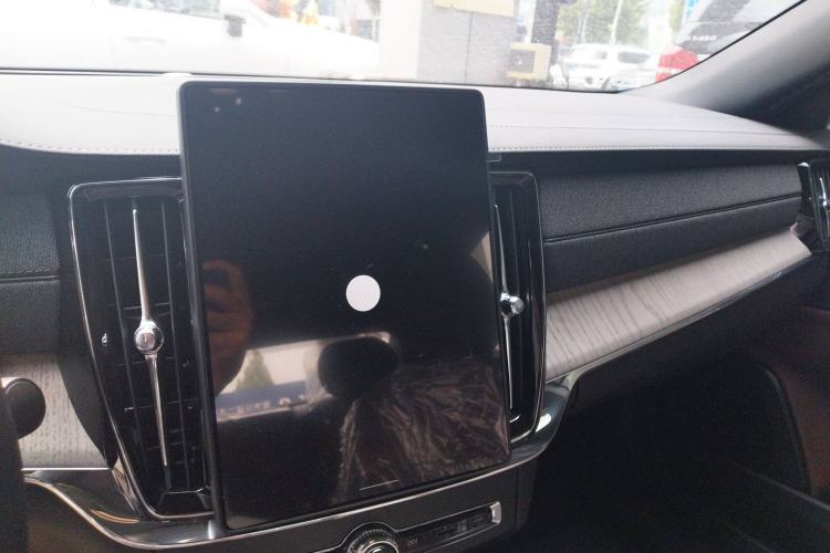 Used Volvo S90 2026 B5 Zhiyi Luxury Edition Audio And AC Panel