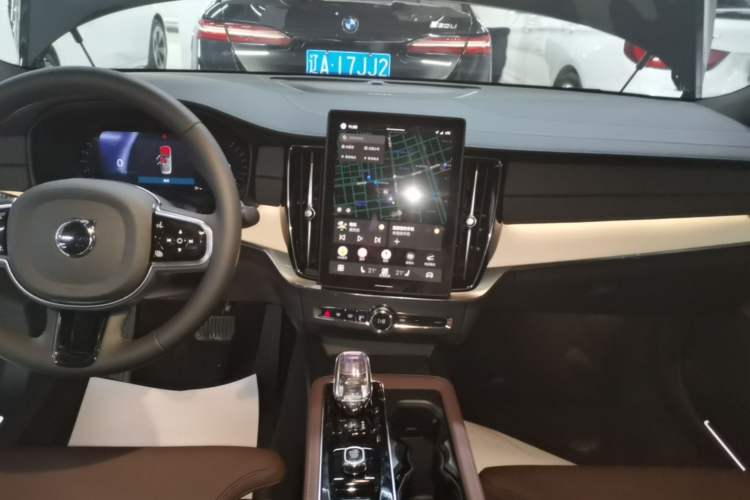 Used Volvo S90 2026 B5 Zhiyuan Luxury Edition Audio And AC Panel