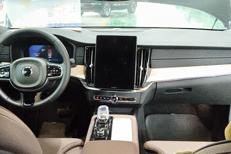 Used Volvo S90 2026 B5 Zhiyuan Luxury Edition Center Console