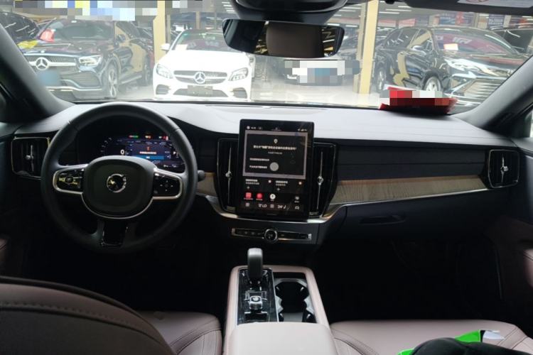 Used Volvo S90 2026 B5 Zhiyi Luxury Edition Center Console