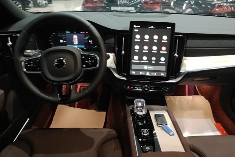 Used Volvo S90 2026 B5 Zhiyuan Luxury Edition Center Console