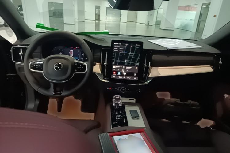 Used Volvo S90 2026 B5 Zhiyuan Luxury Edition Center Console