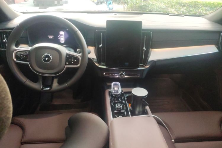 Used Volvo S90 2026 B5 Zhiyuan Luxury Edition Center Console