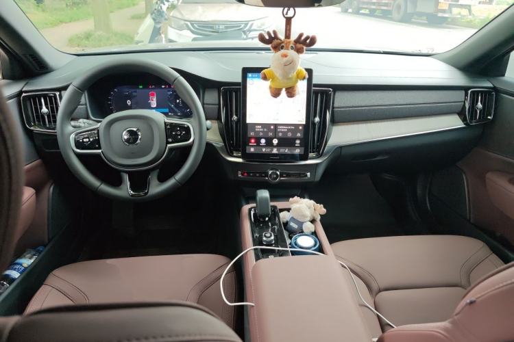 Used Volvo S90 2026 B5 Zhiyi Luxury Edition Center Console