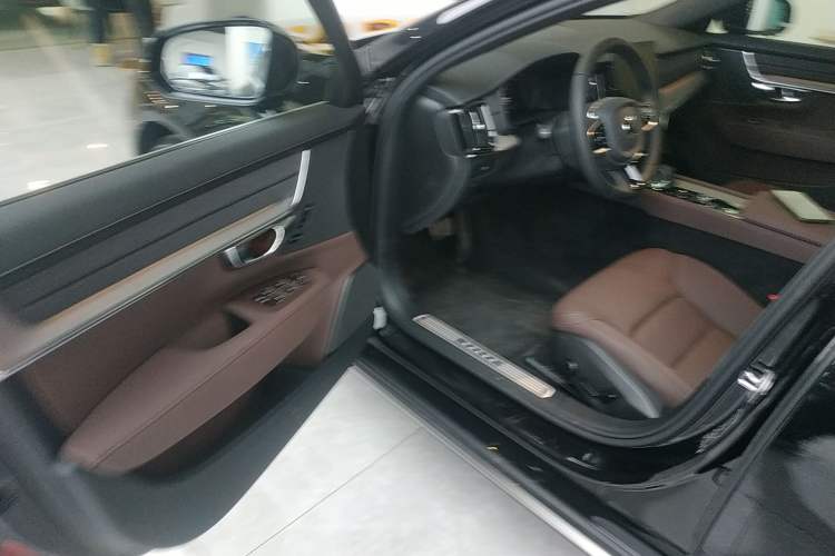 Used Volvo S90 2026 B5 Zhiyi Luxury Edition Driver Seat