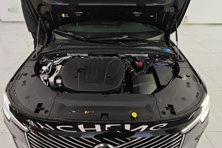 Used Volvo S90 2026 B5 Zhiyi Luxury Edition Engine Bay