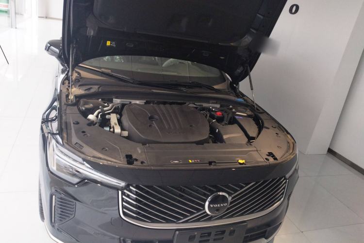Used Volvo S90 2026 B5 Zhiyuan Luxury Edition Engine Bay