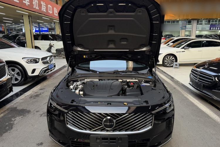 Used Volvo S90 2026 B5 Zhiyi Luxury Edition Engine Bay