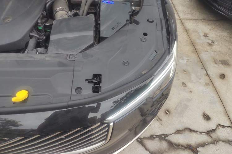 Used Volvo S90 2026 B5 Zhiyuan Luxury Edition Engine Bay Left