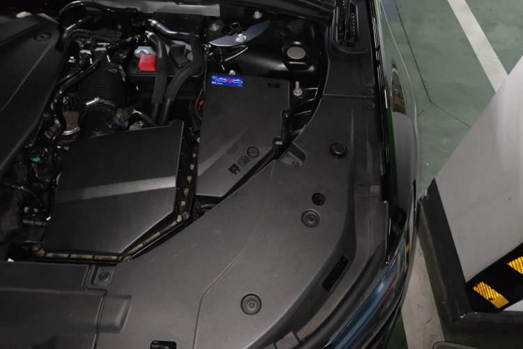 Used Volvo S90 2026 B5 Zhiyi Luxury Edition Engine Bay Left
