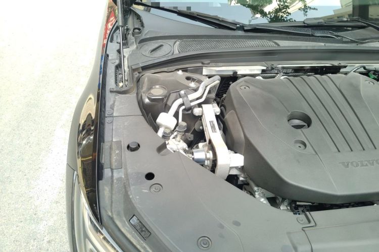 Used Volvo S90 2026 B5 Zhiyuan Luxury Edition Engine Bay Right