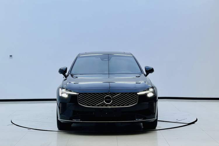 Used Volvo S90 2026 B5 Zhiya Luxury Edition Exterior 1