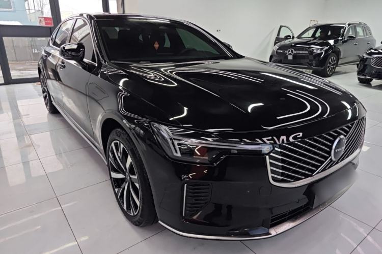 Used Volvo S90 2026 B5 Zhiyi Luxury Edition Exterior 1