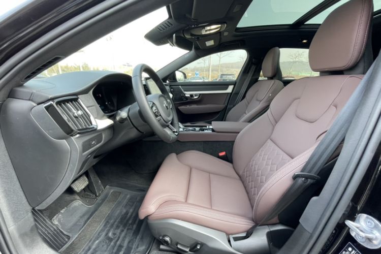 Used Volvo S90 2026 B5 Zhiyuan Luxury Edition Exterior 3