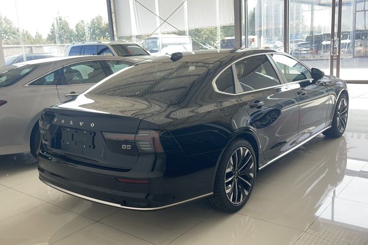 Used Volvo S90 2026 B5 Zhiyuan Luxury Edition Exterior 3