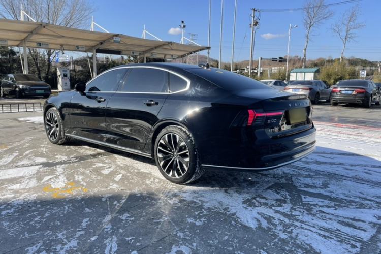 Used Volvo S90 2026 B5 Zhiyuan Luxury Edition Exterior 3