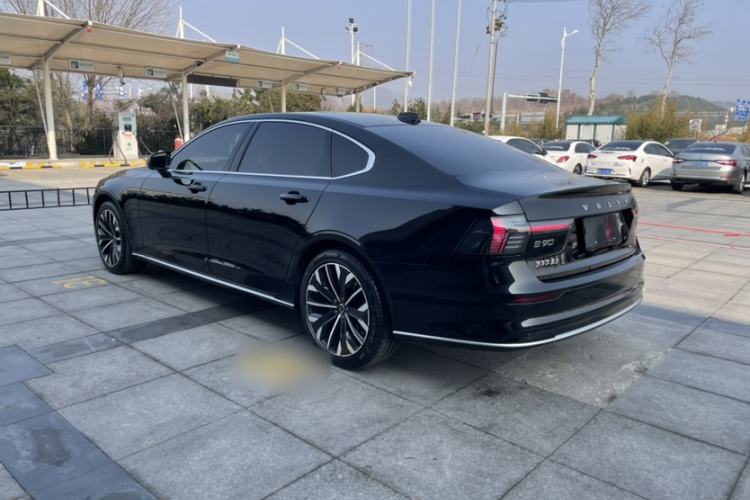 Used Volvo S90 2026 B5 Zhiyuan Luxury Edition Exterior 4