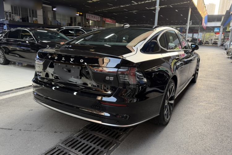 Used Volvo S90 2026 B5 Zhiyi Luxury Edition Exterior 4