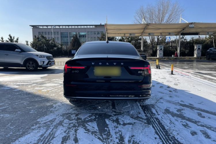Used Volvo S90 2026 B5 Zhiyuan Luxury Edition Exterior 4